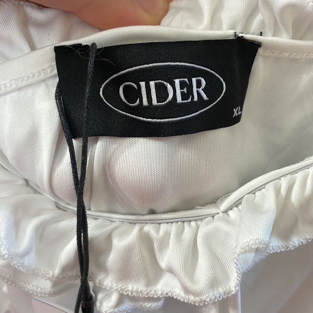 White ruffle Seiter dress women’s XL new with tags